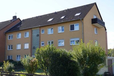 * Vermietetes u. modern saniertes Objekt in Hämelerwald * - attraktive 3,5-Zimmer-Wohnung mit Loggia