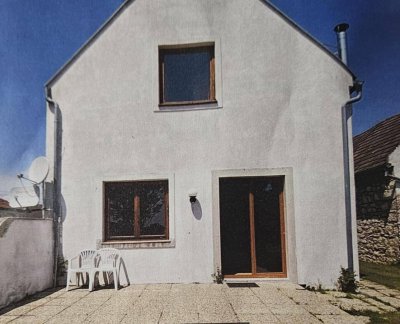 Charmante kleine Wohnung mit Terrasse!