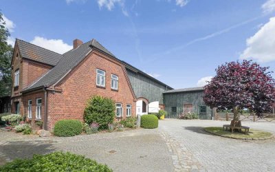 Attraktives Bauernhaus mit Reitanlage