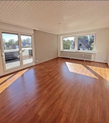 Traumhafte Balkon Wohnung im schönen Wellingsbüttel