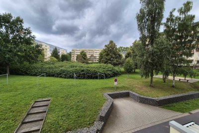 Neu sanierte Wohnung mit ruhigem, grünen Innenhof - zum Sondermietpreis!!!