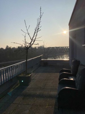*Provisionsfrei * Exklusives Penthouse mit Blick auf Kanal, Stadtwald & Alte Veste inkl. 2 TG Stellp