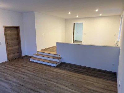 � Hochwertig sanierte 4-Zimmer-Wohnung mit Balkon – Erstbezug in Rennertshofen