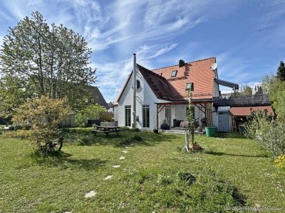 Vermietetes Zweifamilienhaus auf wunderschönem Südgrundstück in begehrter Lage von Waldtrudering