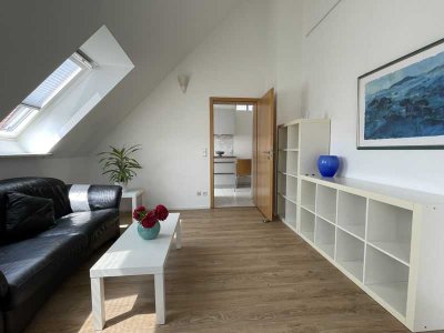 Exklusive, gepflegte 2-Zimmerwohnung_ DG mit Balkon und  Einbauküche in Schwäbisch Hall