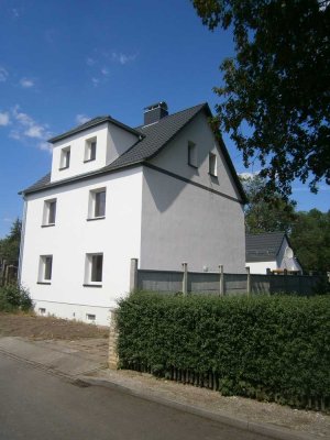 Saniertes Zwei-Familienhaus in Falkenhain