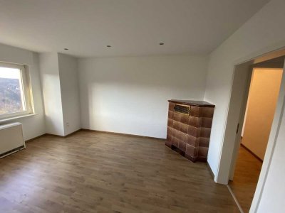 Renovierte 3-Zimmer-EG-Wohnung für 1-2 Pers. Haushalt