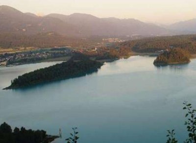 TRAUMSEEBLICK Exklusive 2 Zimmer Wohnung in Faak am See