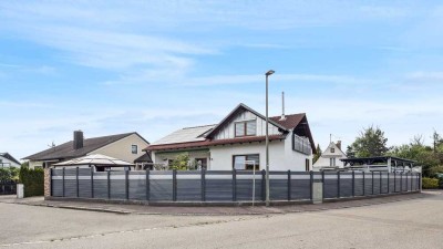Zweifamilienhaus mit Charme & Substanz – sofort einziehen oder vermieten