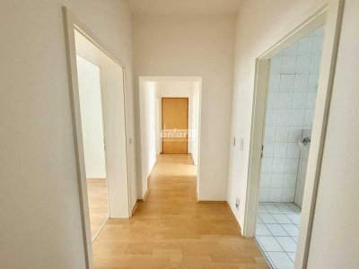 antaris Immobilien GmbH ** Zentraler Wohntraum mit Balkon – Perfekt für Stadtliebhaber in Erfurt **