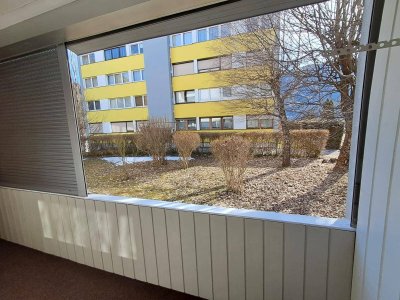 IMST: Schöne und sonnige Eigentumswohnung mit ca. 33 m² Wohnnutzfläche zzgl. Balkon mit schönem Blick auf den Garten und Autoabstellplatz