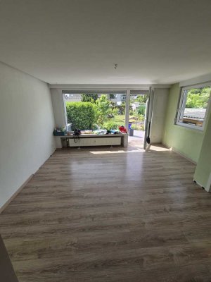 Charmante 3,5-Zimmer-Wohnung mit Garten, Gartenhaus und Top-Lage in Duisburg
