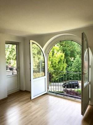 Großzügige, vollständig renovierte 3 Zimmer-Wohnung