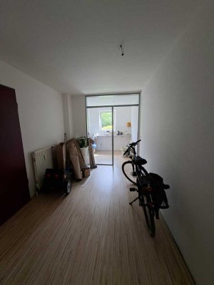 Erdgeschosswohnung zum 01.06. frei