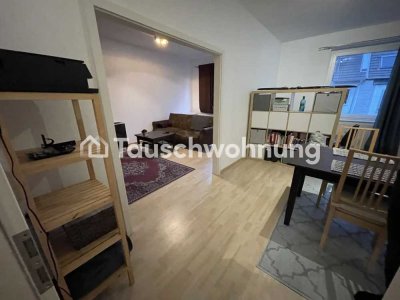 Tauschwohnung: Altbauwohnung 2,5 Zimmer mitten in Pempelfort