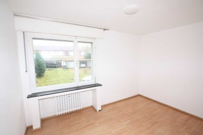 Schöne 3-Zi-EG-Whg. mit Balkon!