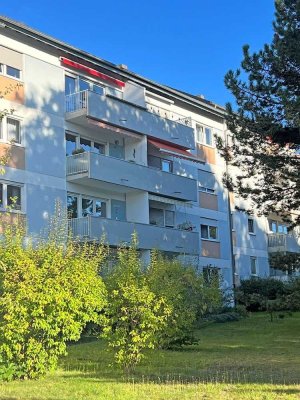POCHERT IMMOBILIEN - Sehr gepflegte 3-Zimmer-Wohnung mit Südbalkon und Einzelgarage