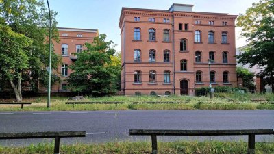 Wunderschöne 2-Zimmer-Dachgeschosswohnung in Traumlage der Jägervorstadt
