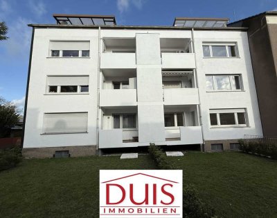 Erstbezug nach Renovierung, zentrale 3 1/2 Zimmerwohnung mit Balkon und Stellplatz