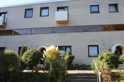 Schöne 3-Zimmer Erdgeschosswohnung mit Balkon im Musikerviertel