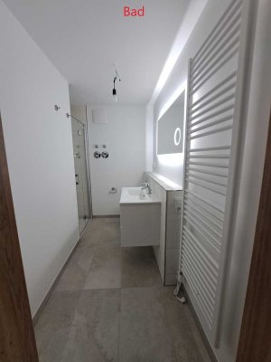 moderne 2-Raum Wohnung mit Fußbodenheizung, voll saniert