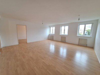 360 Tour / Zentral begehbare, helle 3-Zimmer-Altbauwohnung in guter, zentraler Lage des 14. Bezirks