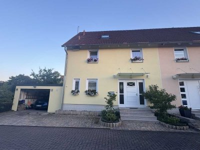 Schönes 5-Zimmer-Reihenendhaus mit gehobener Innenausstattung