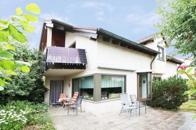 Komfortables freistehendes Einfamilienhaus mit Einliegerwohnung und idyllischem Garten