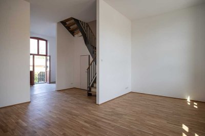 30 m² große Terrasse!!! - Moderne 4-Raum-Maisonette im Loft-Stil