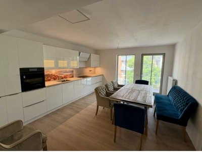 möblierte Innenstadt-Wohnung mit Balkon