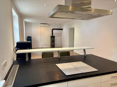 Barrierefreie Maisonettewohnung Hauscharakter, Garten Haustiere erlaubt, Terrasse &amp; Carport in Wels