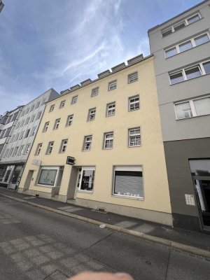 Zentral. Charmant. Besonders. – 3-Zimmer-Altbauwohnung in der Zeuggasse