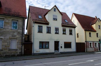 ++1 Wohnung frei++ Dreifamilienwohnhaus in zentraler Lage von Hersbruck