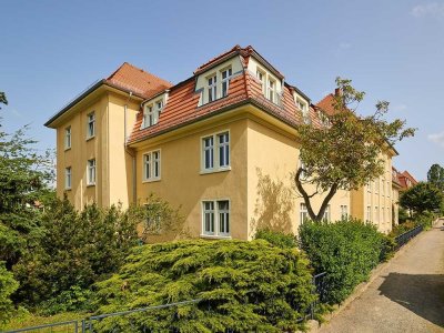 Sanierte 2-Raum-Wohnung im sanierten Wohnhaus im DG links