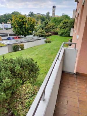 Gepflegte 2-Zimmer-Wohnung im 1. OG mit Balkon in Hof Nähe Freiheitshalle