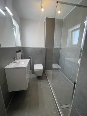 Sichere Kapitalanlage in München: gepflegte 1 Zimmer Wohnung mit laufenden Mieteinnahmen