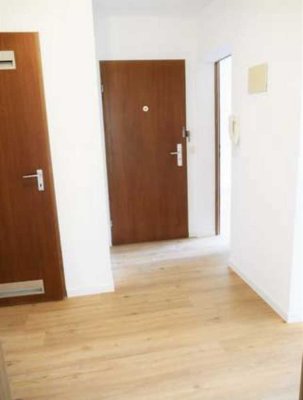 3 Zimmer Wohnung mit sonnigem Balkon