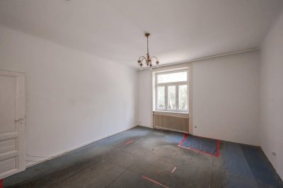 ++NEU++ Altbau mit Potenzial – sanierungsbedürftige 2 Zimmer-Wohnung