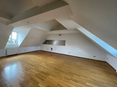 2-Zimmer-Wohnung mit Parkett und Tageslichtbad in Möckern