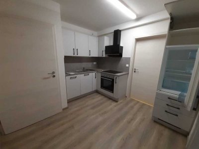Freundliche 2-Zimmer-Wohnung mit Einbauküche in -Lehrberg