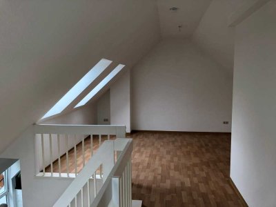 Stilvolle Maisonette-Wohnung mit EBK in Friedrichsdorf