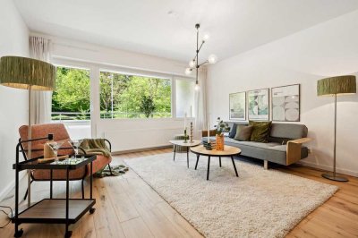 Stilvoll sanierte 3-Zimmer-Wohnung mit Balkon und unverbaubarem Blick ins Grüne