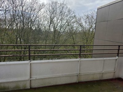 TOP sanierte 2 Zimmer Wohnung mit Balkon, Aufzug