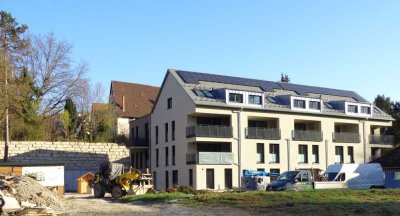 4-Zimmer-Neubau-ETW.  Ruhig. Sonnig.  Im Sommer bezugsfertig.