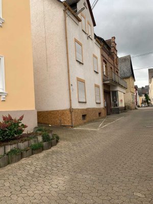 2 Familienhaus mit viel Potenzial
