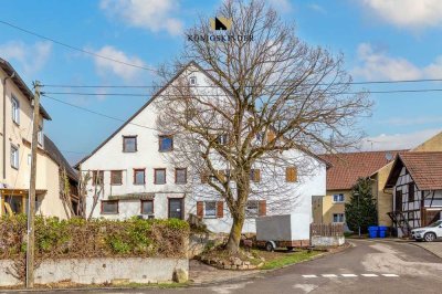 HANDWERKER AUFGEPASST! Große Doppelhaushälfte mit alter Scheune in Rangendingen-Höfendorf