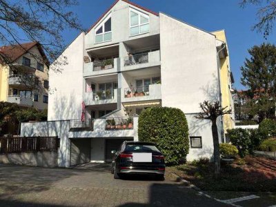 Traumhafte 3-ZKB in MZ-Laubenheim mit großer Sonnenterrasse und TG-Stellplatz/sofort bezugsfrei