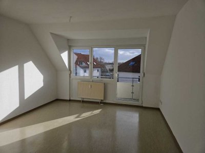 Sanierte 3 Zi.-Whg. mit Balkon in Dessau- Alten