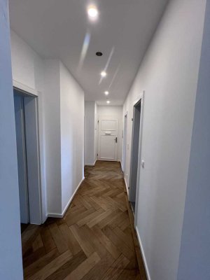 3-Zimmer-Hochparterre-Wohnung mit Wohnküche in München Laim