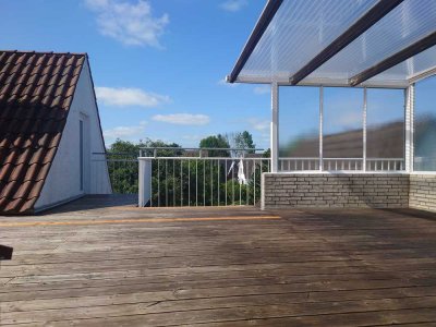 Schöne 3-Raum-Wohnung mit teilweise überdachter Terrasse und Einbauküche in Stade Wiepenkathen
